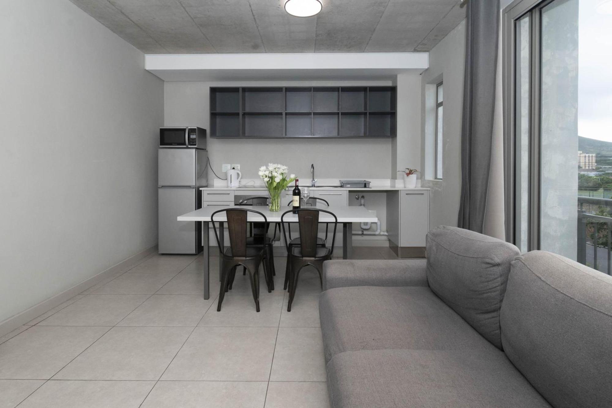 Apartment Metropole 2-bed Retreat In Vibrant Rondebosch