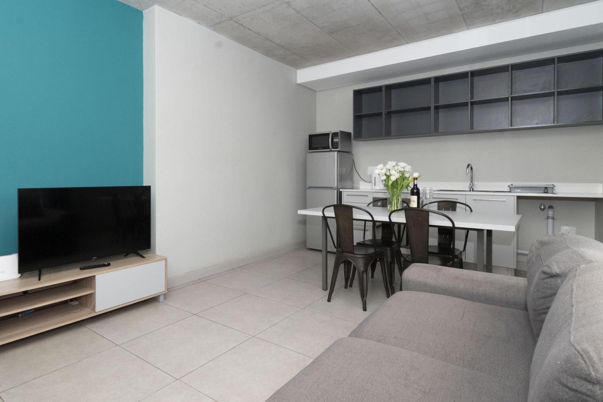 Apartment Metropole 2-bed Retreat In Vibrant Rondebosch *